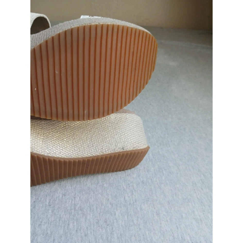 Aetrex Sandals 8.5 Platform Cushioned Comfort Wedge Memory Foam Beach Studs